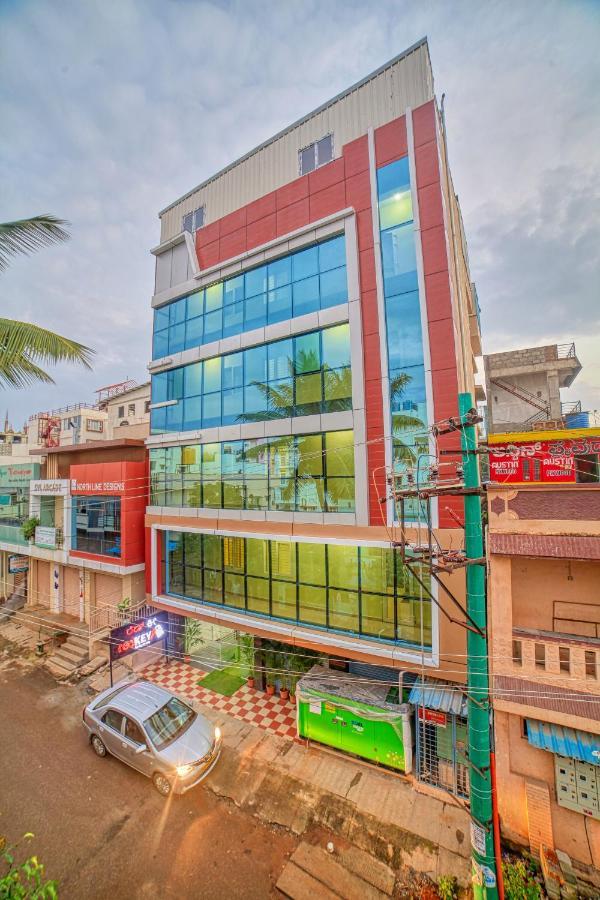 Redkey Inn Hotel Near Bangalore Airport Airport Pickup & Drop Available 24X7 Yelahanka Exteriér fotografie