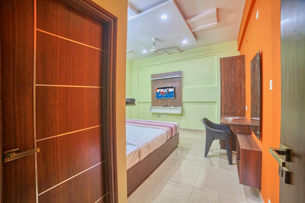 Redkey Inn Hotel Near Bangalore Airport Airport Pickup & Drop Available 24X7 Yelahanka Exteriér fotografie